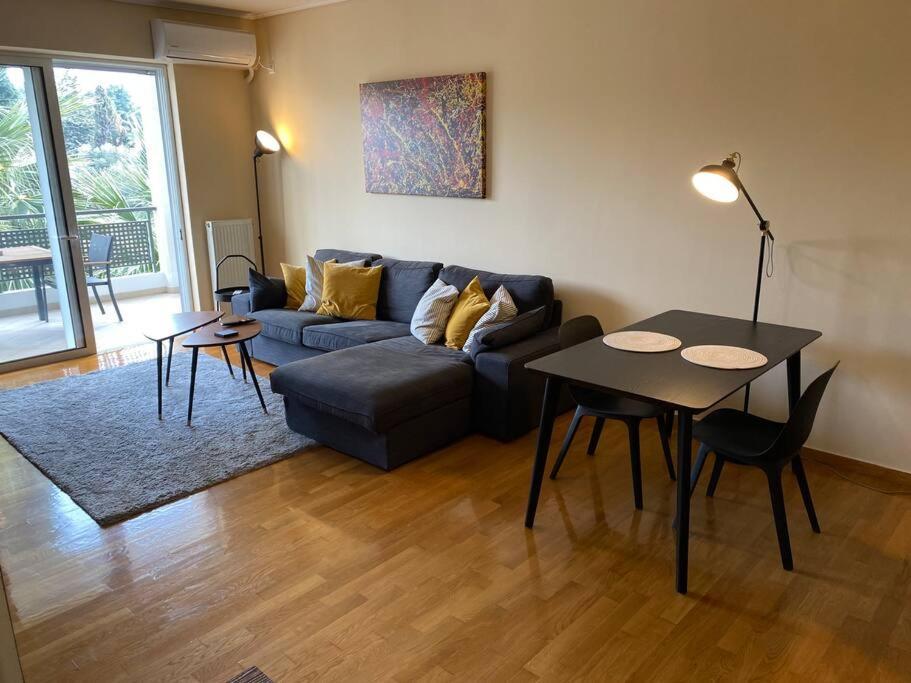 Cozy Apartment With Scenic View เอเธนส์ ภายนอก รูปภาพ
