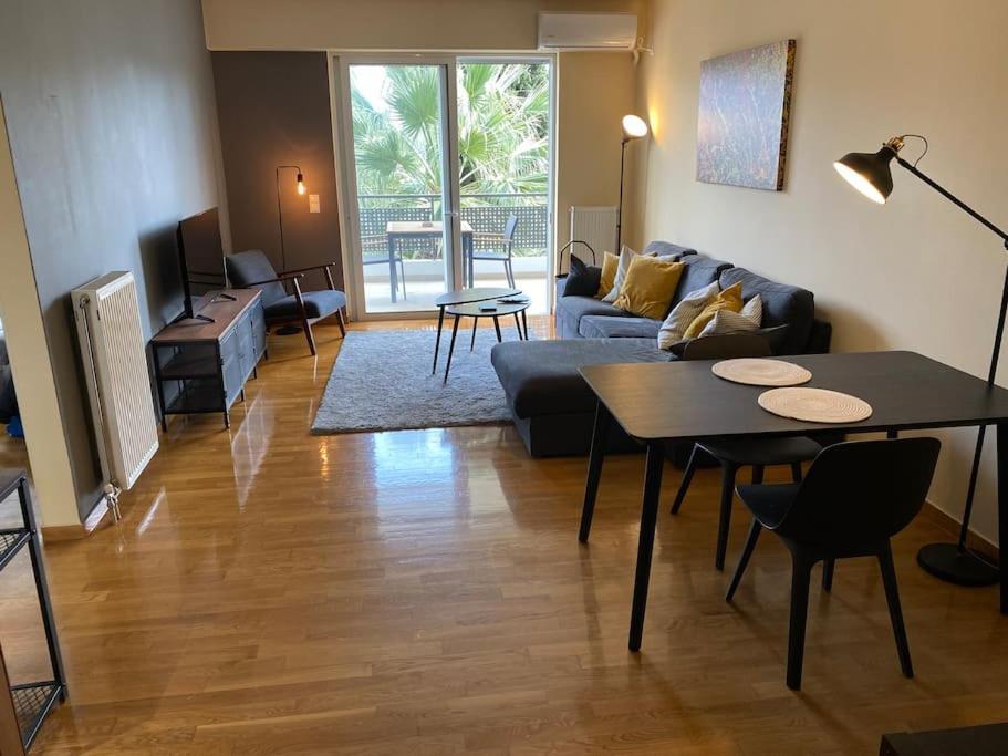 Cozy Apartment With Scenic View เอเธนส์ ภายนอก รูปภาพ